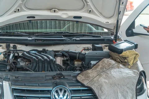Contrôle de la pression des pneus d’une voiture